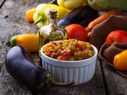 Melidžano salata, plavi paradajz, patlidžan