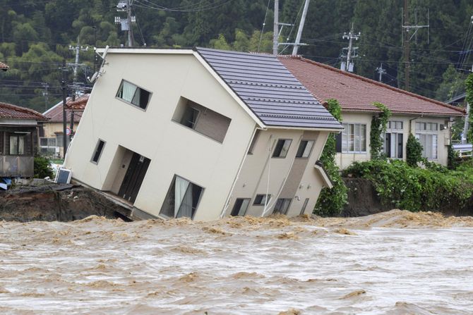 Japan poplave