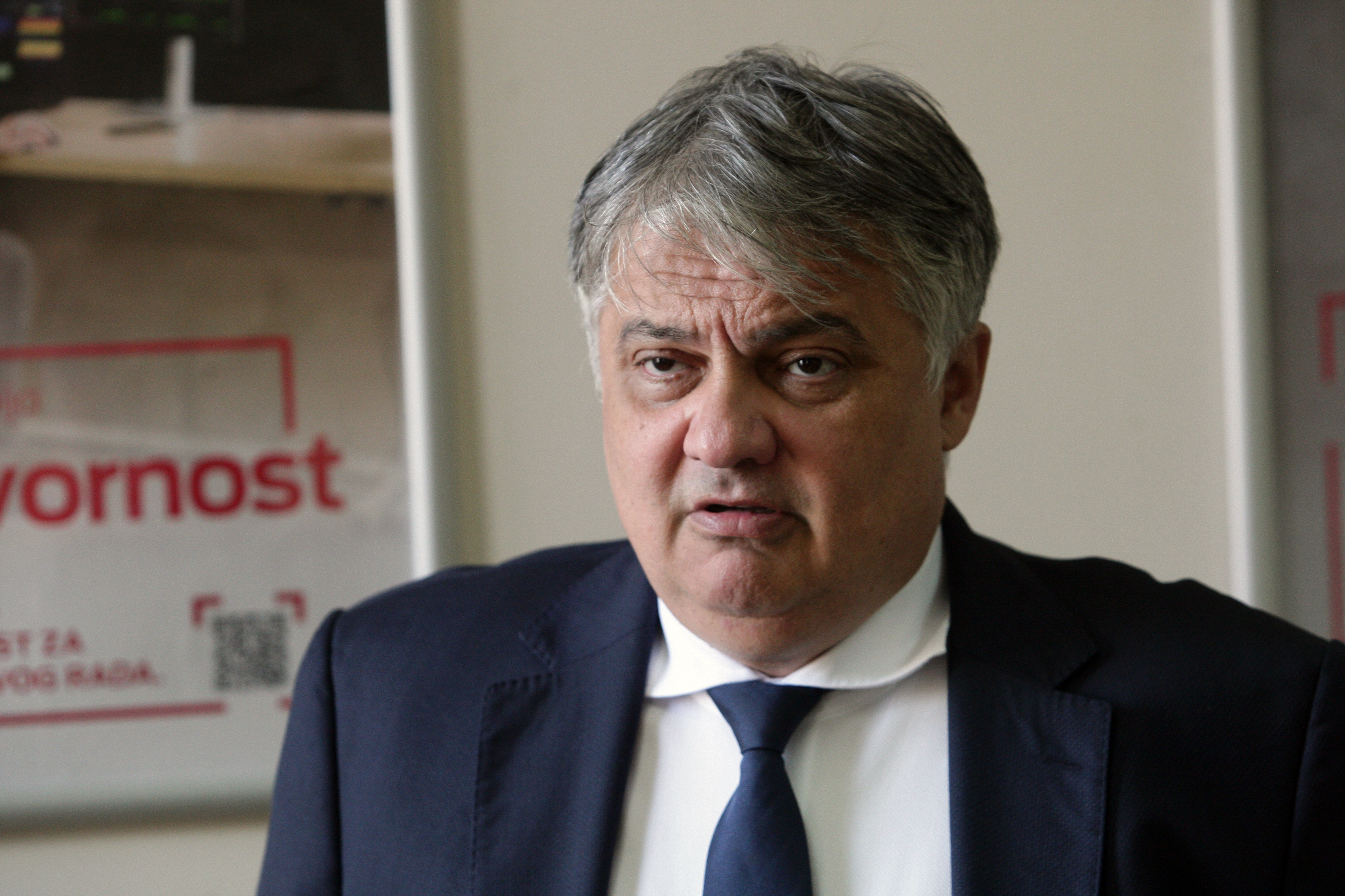 Oglasio se Lučić nakon ukradenih podataka iz Telekoma: Evo šta su zahtevali