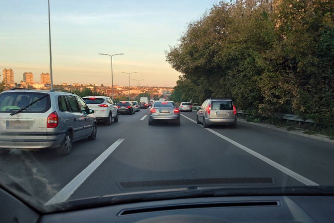 Gužva autoput Plavi most