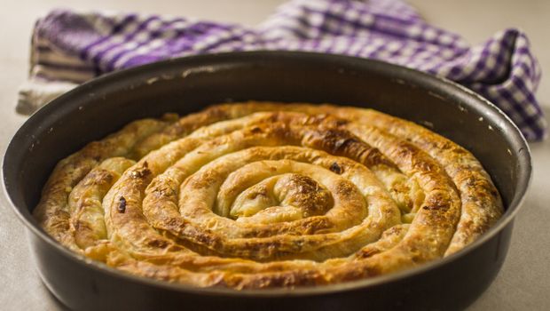 Bosanska pita, burek sa mesom, pita sa mesom