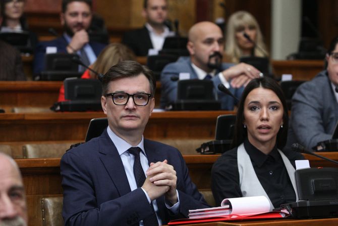 Skupština Srbije glasanje za budžet Skupština Srbije glasanje za budžet