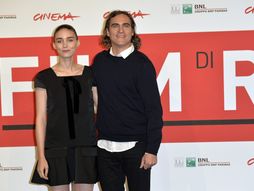 Joaquin Phoenix Rooney Mara