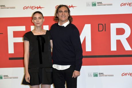 Joaquin Phoenix Rooney Mara