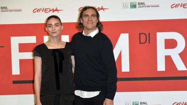 Joaquin Phoenix Rooney Mara