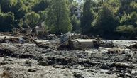 Voda izbacuje sanduke i skelete pokojnika iz groblja, meštani Konjica očajni: Izgubio sam kuću, al ovo je teže