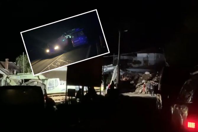 Bosna poplave, Jablanica, noć u Donjoj Jablanici Bosna poplave, Jablanica, noć u Donjoj Jablanici