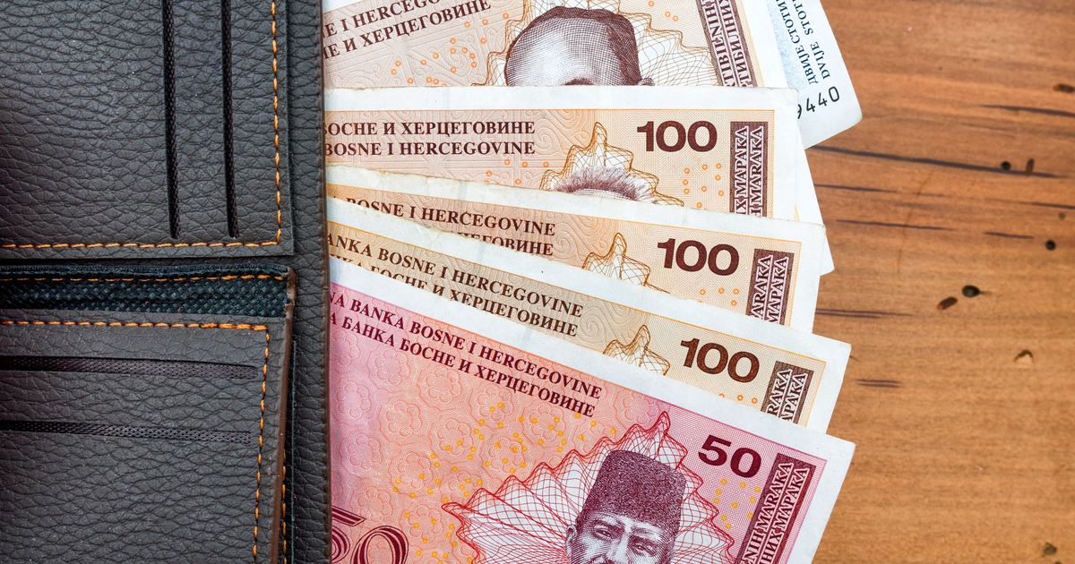 Mušterija prevarila kasirku u prodavnici: Sada je traže po Sarajevu