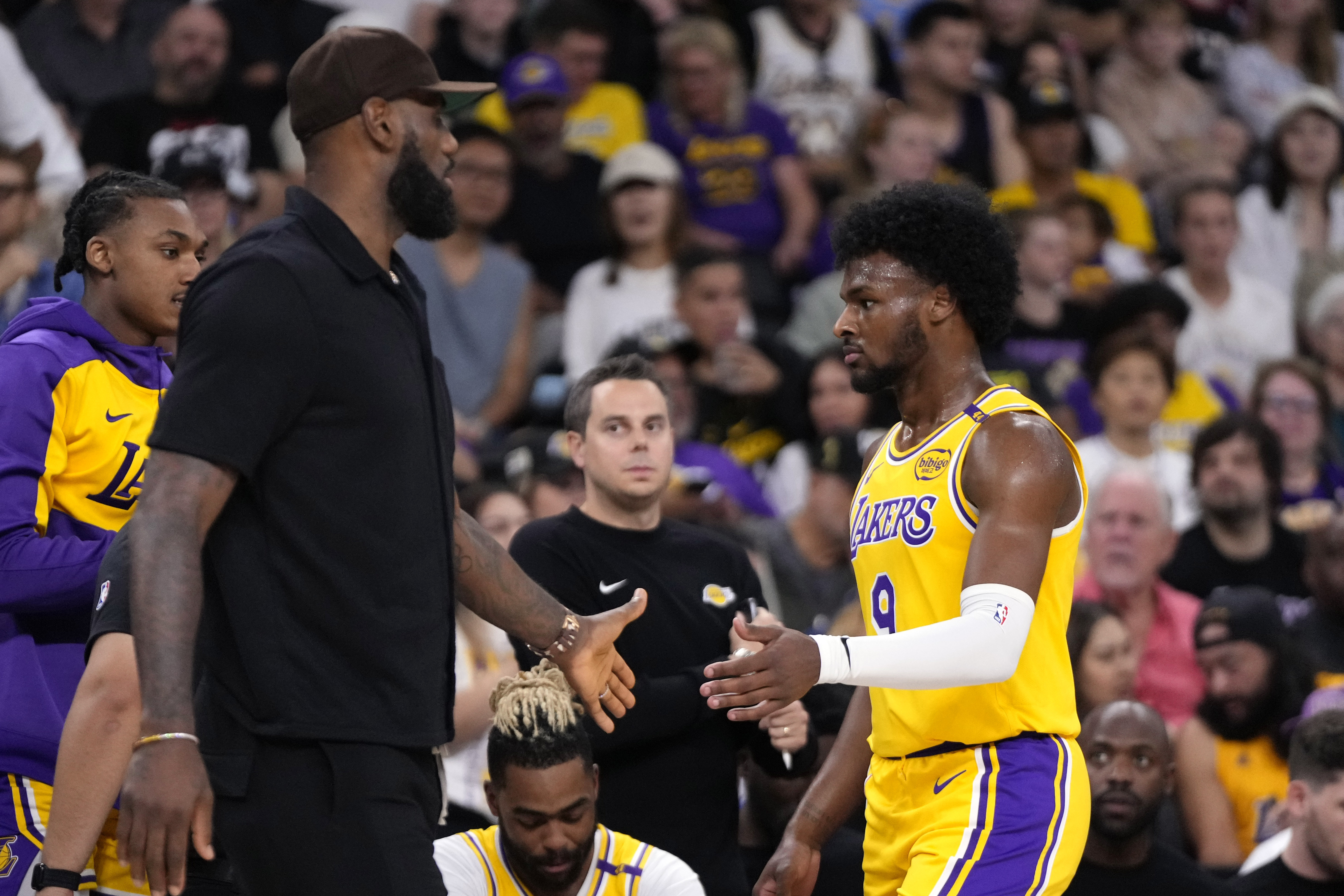 Lebron sa sinom Bronijem ima samo jedan dogovor, sada ga je otkrio: "Ne zovi me tata, možeš Bron ili GOAT"