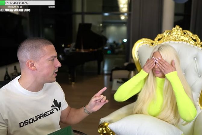 Jelena Karleuša, Baka Prase