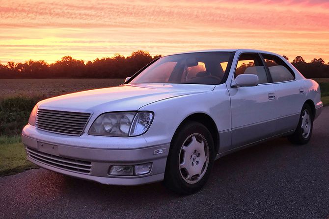 Lexus LS400