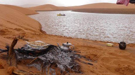 Sahara pustinja voda oaza Sahara pustinja voda oaza
