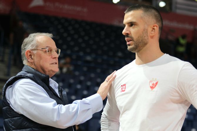 KK Crvena zvezda - KK Baskonija, Bebojša Čović i  Branko Lazić