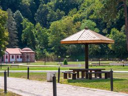 Kuršumlijska banja, banja