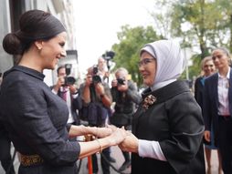 Tamara Vučić, Emine Erdogan