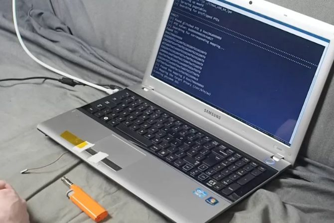 Haker laptop. upaljač