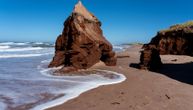 Misteriozne mrlje na kanadskoj plaži zbunile istraživače