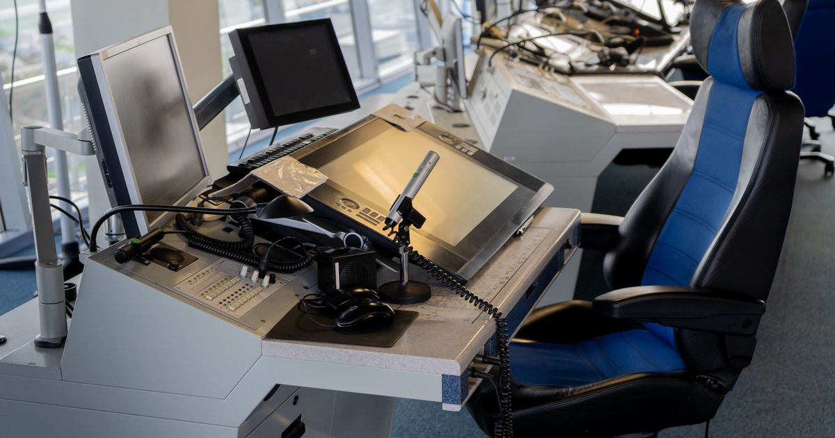 Štrajk kontrolora leta u Francuskoj smanjio broj letova do 50 odsto