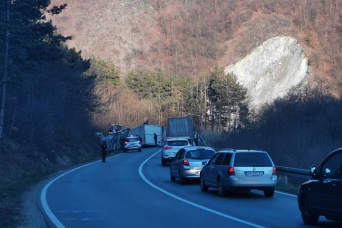 Sudar dva kamiona kod Gornjeg Milanovca