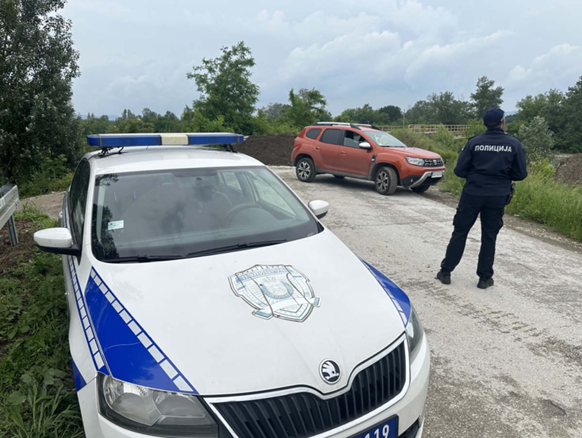 SAZNAJEMO: Evo zašto je počela FILMSKA POTERA na Ledinama: Kad su videli odmah upalili rotacije, usledio haos