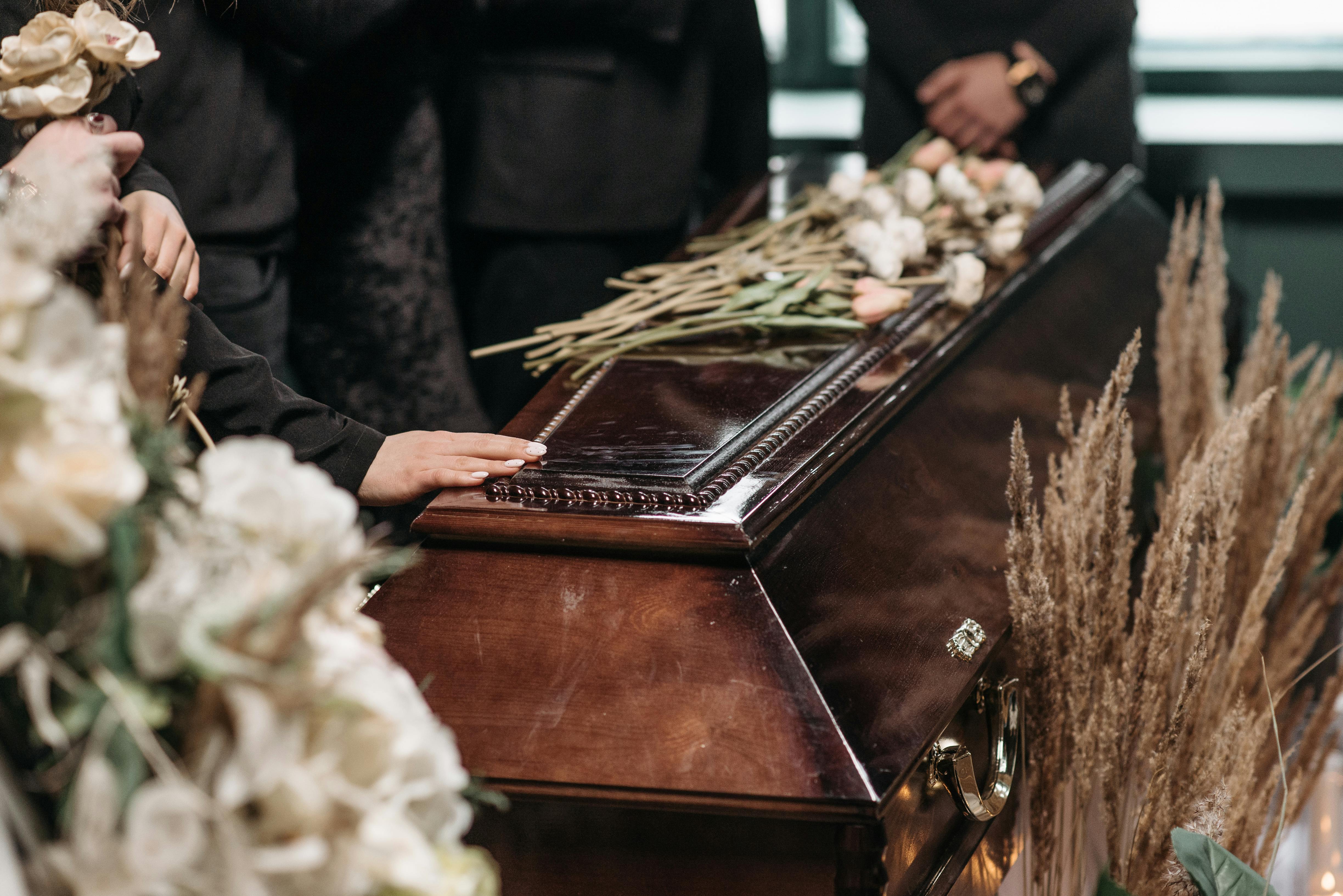 Šta udovac treba da uradi nakon smrti supruge: Zbog ovog starog srpskog običaja su nekada padale teške odluke