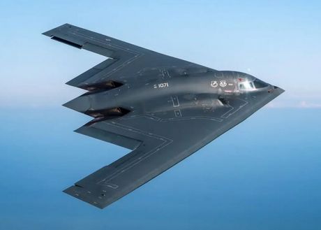 B-2 Spirit stealth bombarder B-2 Spirit stealth bombarder