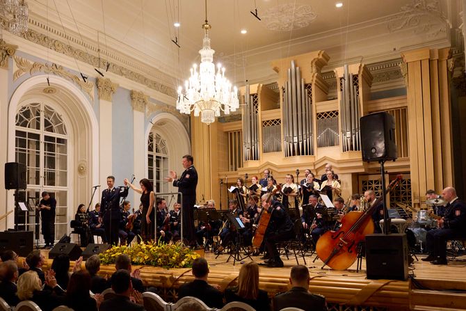 Koncert Umetničkog ansambla „Stanislav Binički“ u Pragu