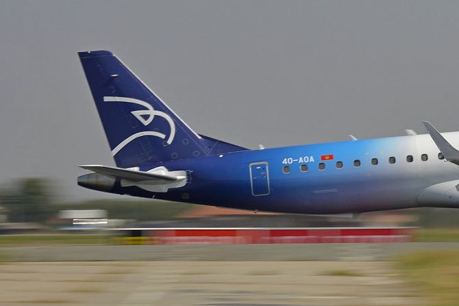 Air Montenegro Embraer E195