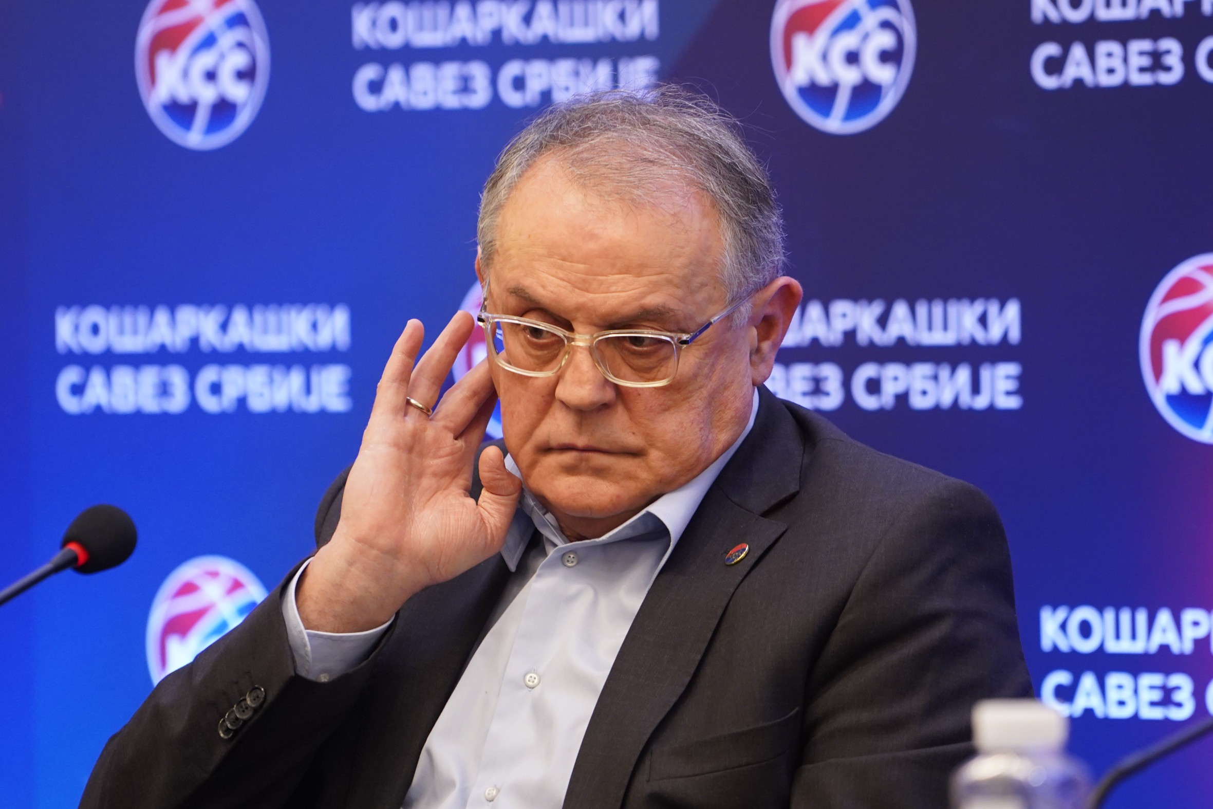 Haos na sednici Skupštine KSS: 21 delegat želeo smenu Čovića, jedan bio protiv, ali je ta tačka zabranjena!