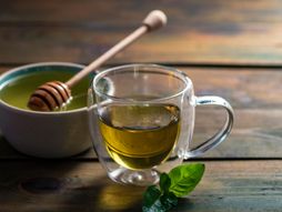 čaj, med