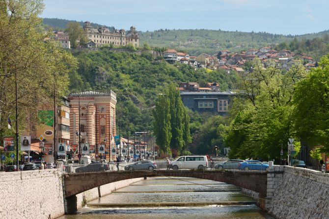 Sarajevo, Miljacka, most u Sarajevu Sarajevo, Miljacka, most u Sarajevu