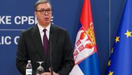 Predsednik Vučić nalazi se u Novom Sadu na mestu nesreće ispred železničke stanice