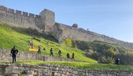 Prva slika sa mesta na kom je pala žena na Kalemegdanu: Survala se s veće visine