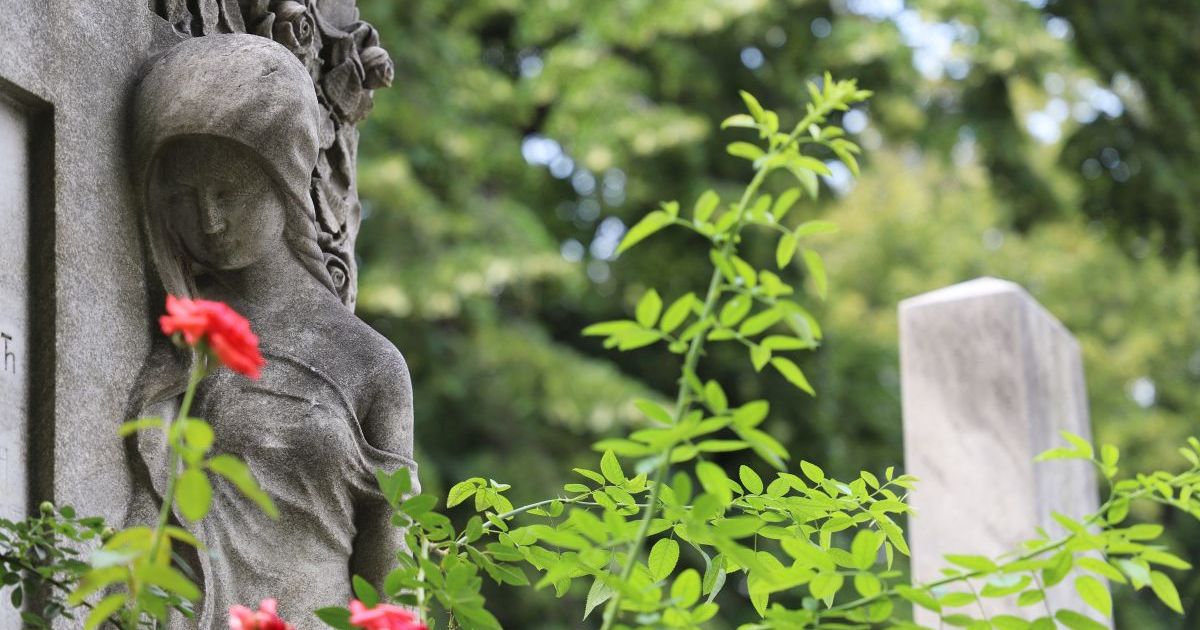 Važno obaveštenje za posetioce grobalja na Zadušnice - Subota, 2. novembar 2024. godine - Vesti - Telegraf.rs