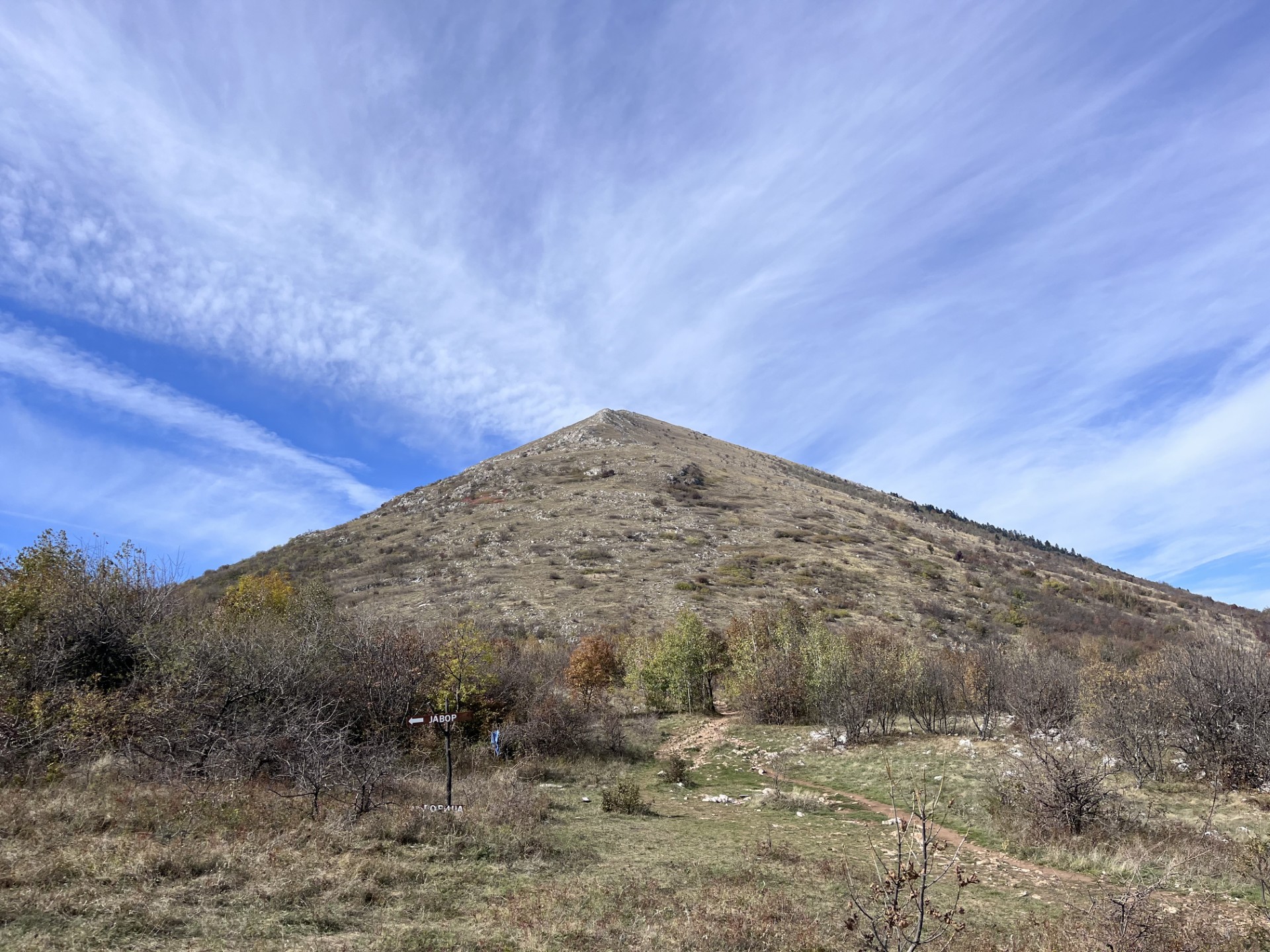 Svi prolaze pored Rtnja, a niko ne zna kakva se SVETINJA ovde krije: Videli smo snimak i ostali u neverici!