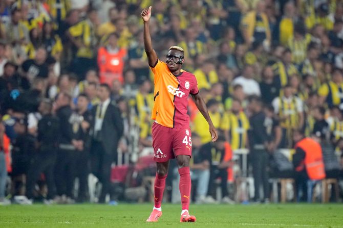 Viktor Osimen - FK Galatasaraj Viktor Osimen - FK Galatasaraj