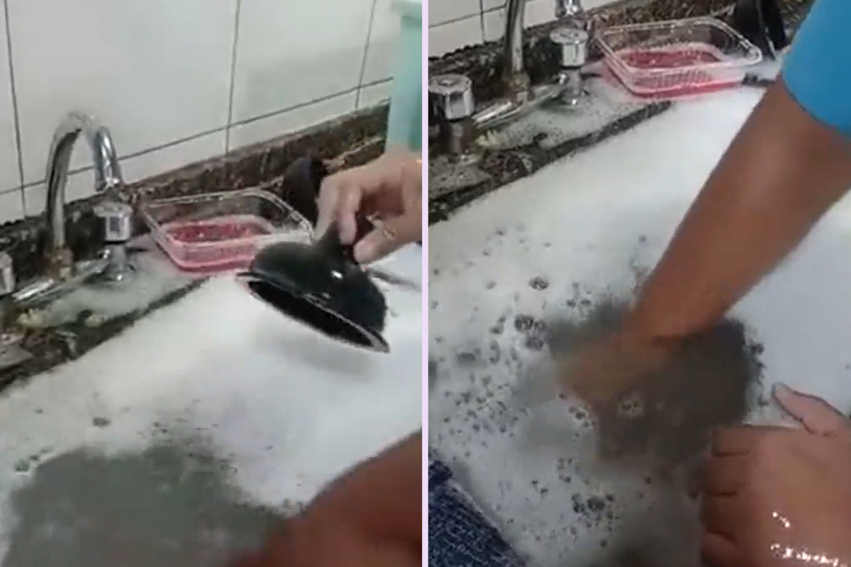 Zapušena sudopera? Jedan sastojak iz kuhinje i vruća voda mogu da reše problem brže nego soda i sirće