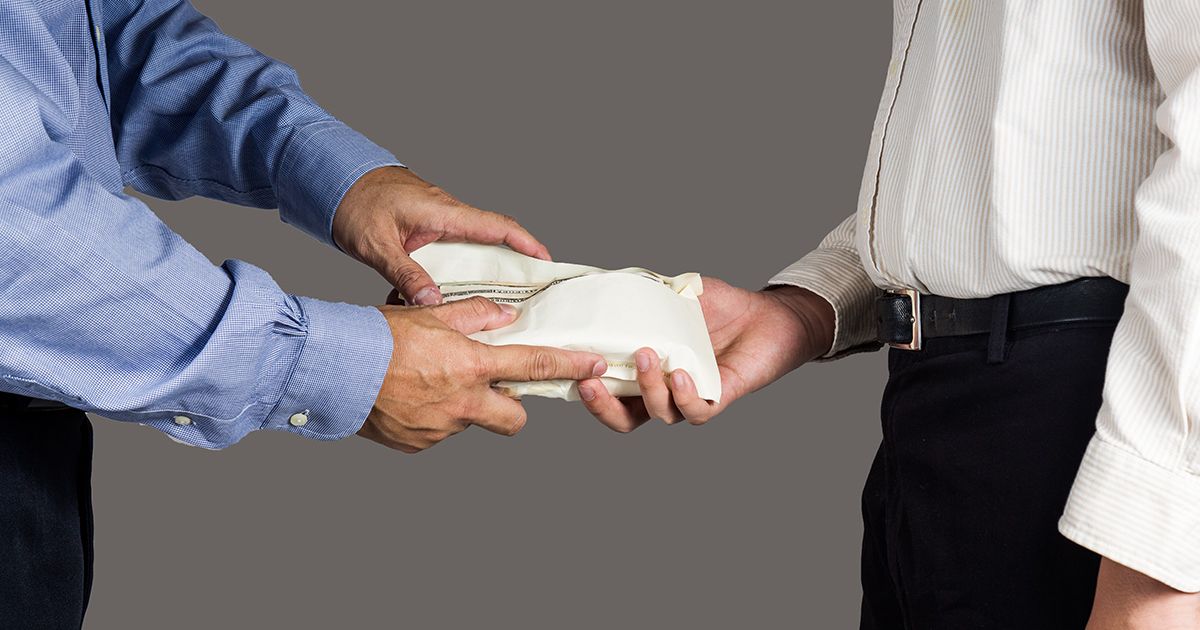 Šta je solidarna pomoć i u kojim situacijama je možete dobiti od svog poslodavca? Advokat odgovara za Telegraf - Telegraf Biznis