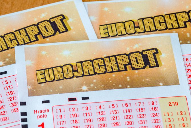 Euro JackPot, Džekpot,  Evrodžekpot