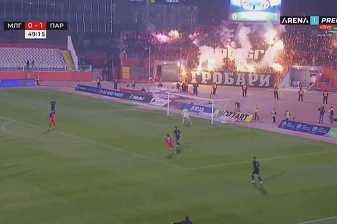 Grobari, bakljada, ladost GAT - Partizan