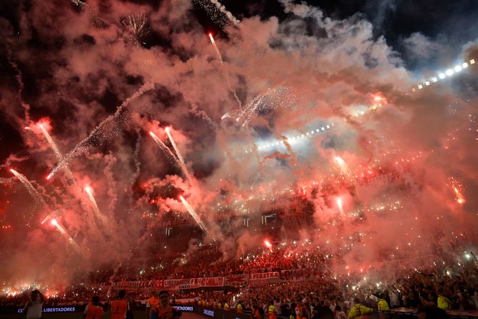 FK River Plejt, El Monumental