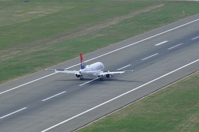 Aerodrom Beograd pista