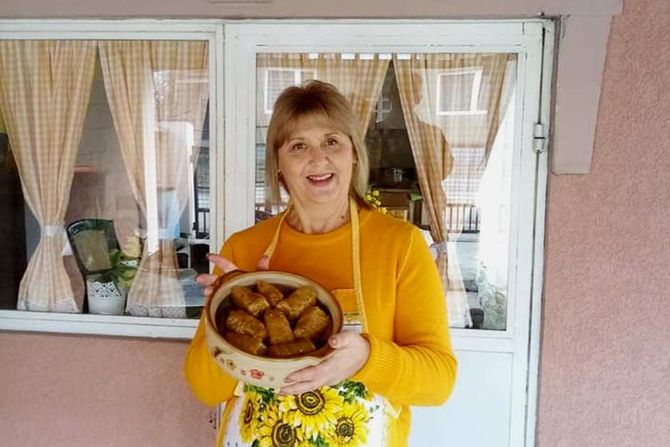 Željka Mitrašinović Željka Mitrašinović