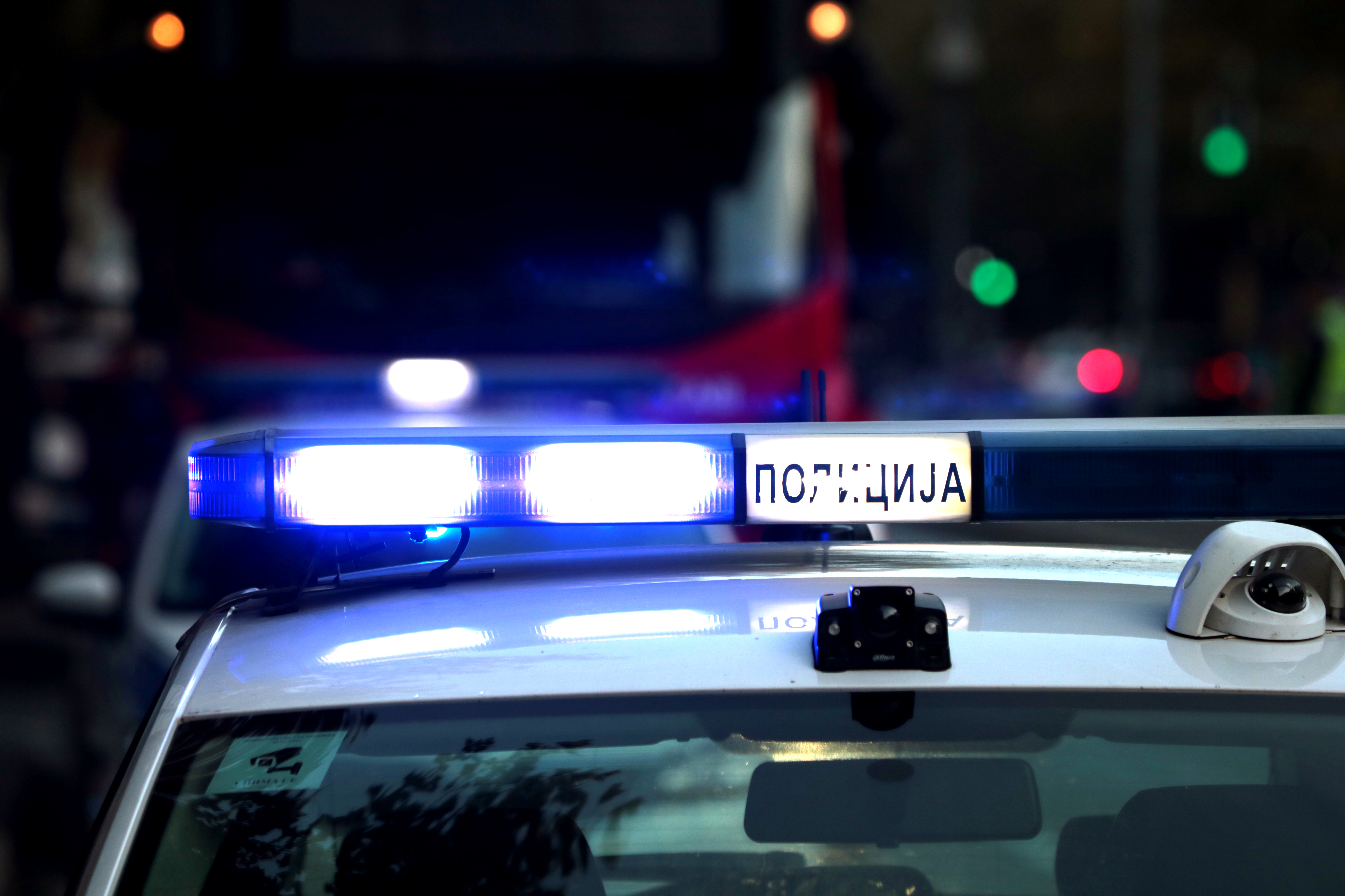 PRIJAVIO KRAĐU PIŠTOLJA, PA DOŽIVEO ŠOK: Policija u Obrenovcu mu UHAPSILA SINA, a evo šta je uradio komšija!