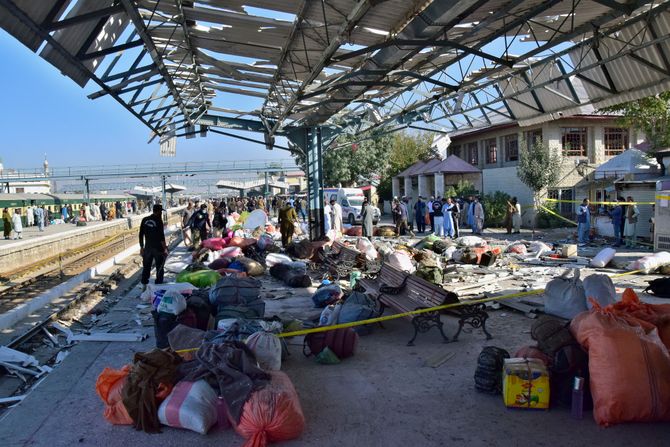 Pakista, u eksploziji na železničkoj stanici poginulo najmanje 20 ljudi