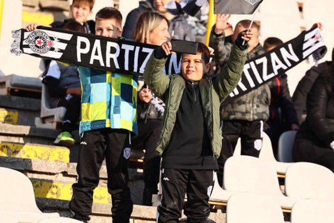 FK Partizan, deca