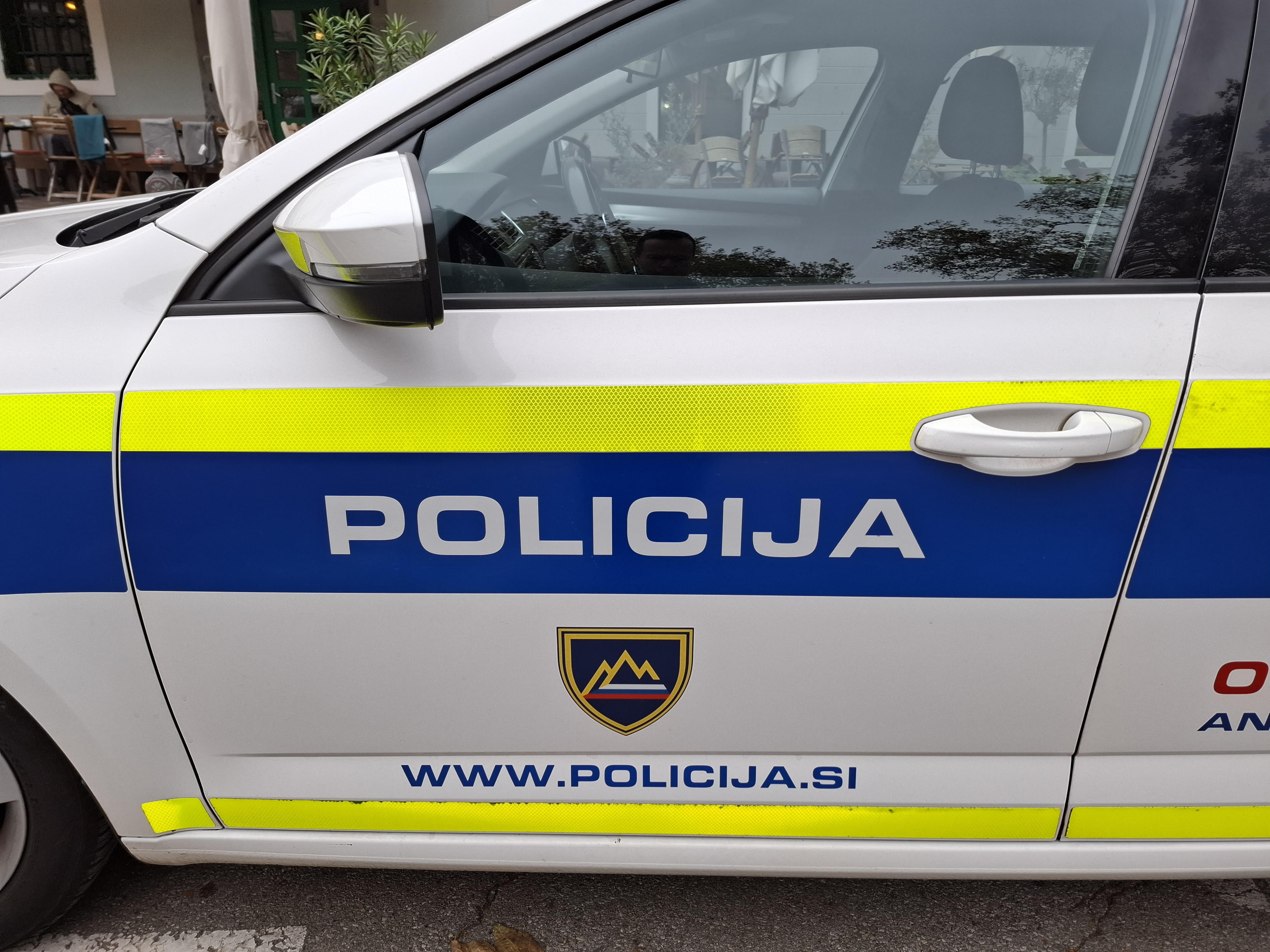 Mladić divljao u suprotnom smeru na auto-putu, poginuo on i još jedna žena: Tragedija kod Maribora