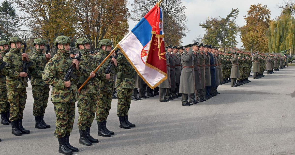 U toku realizacija osnovne obuke vojnika u Somboru, Valjevu i Leskovcu