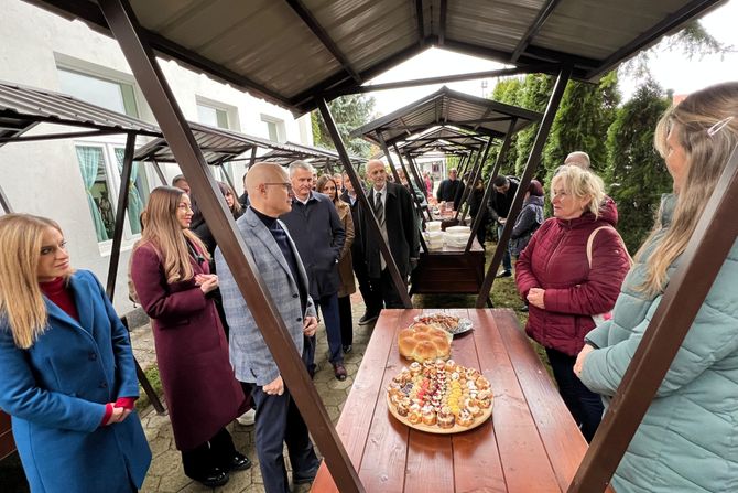 žene sa sela