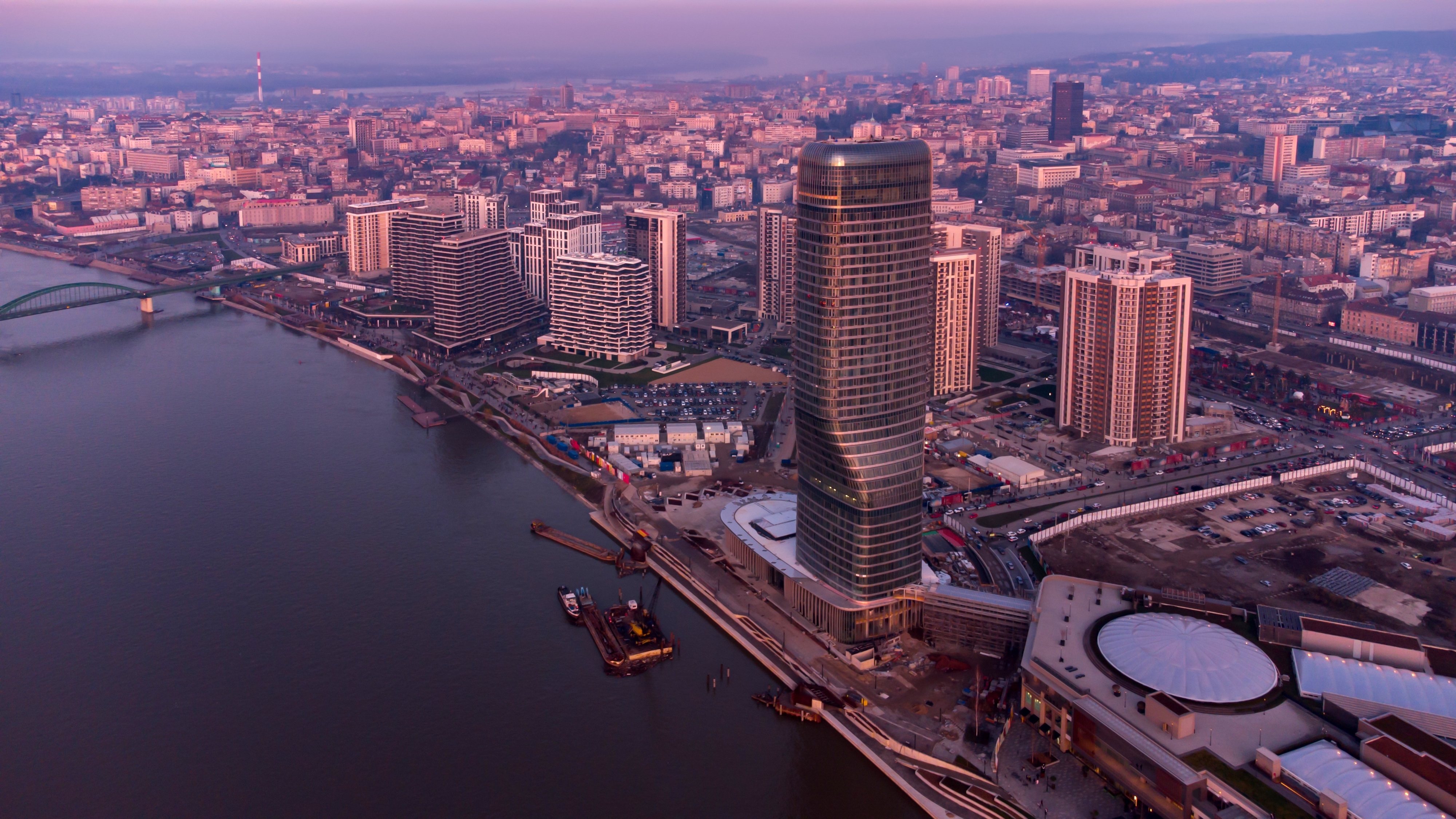 Poznata prevarantkinja opet hara Beogradom: Objavljen snimak, čuvajte se ove žene!